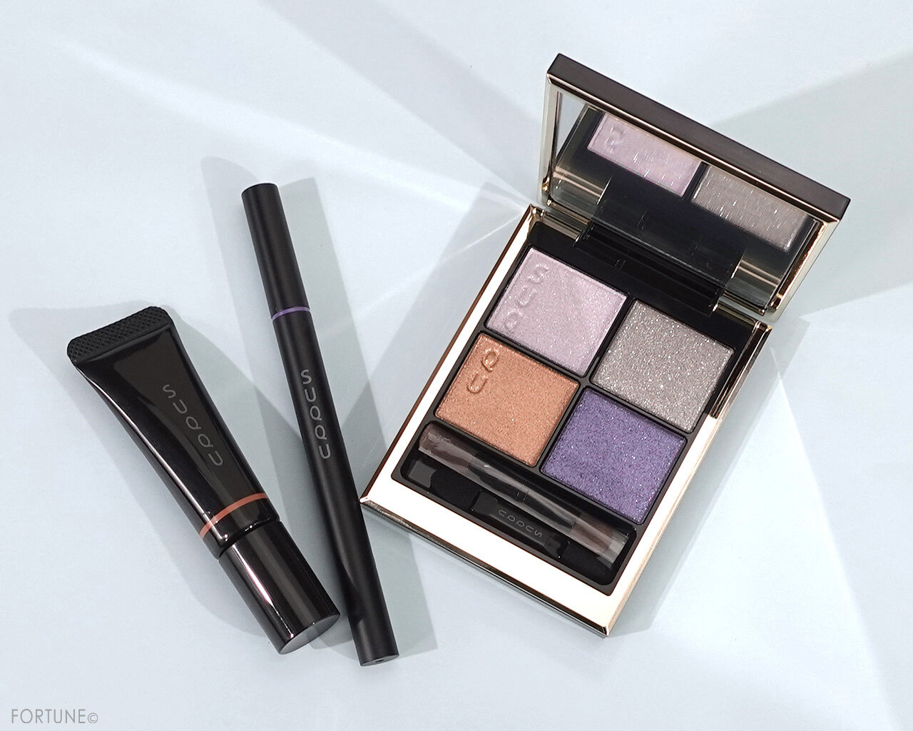 SUQQU（スック）　2023年クリスマスコフレ　『SUQQU メイクアップ キット 星冴』