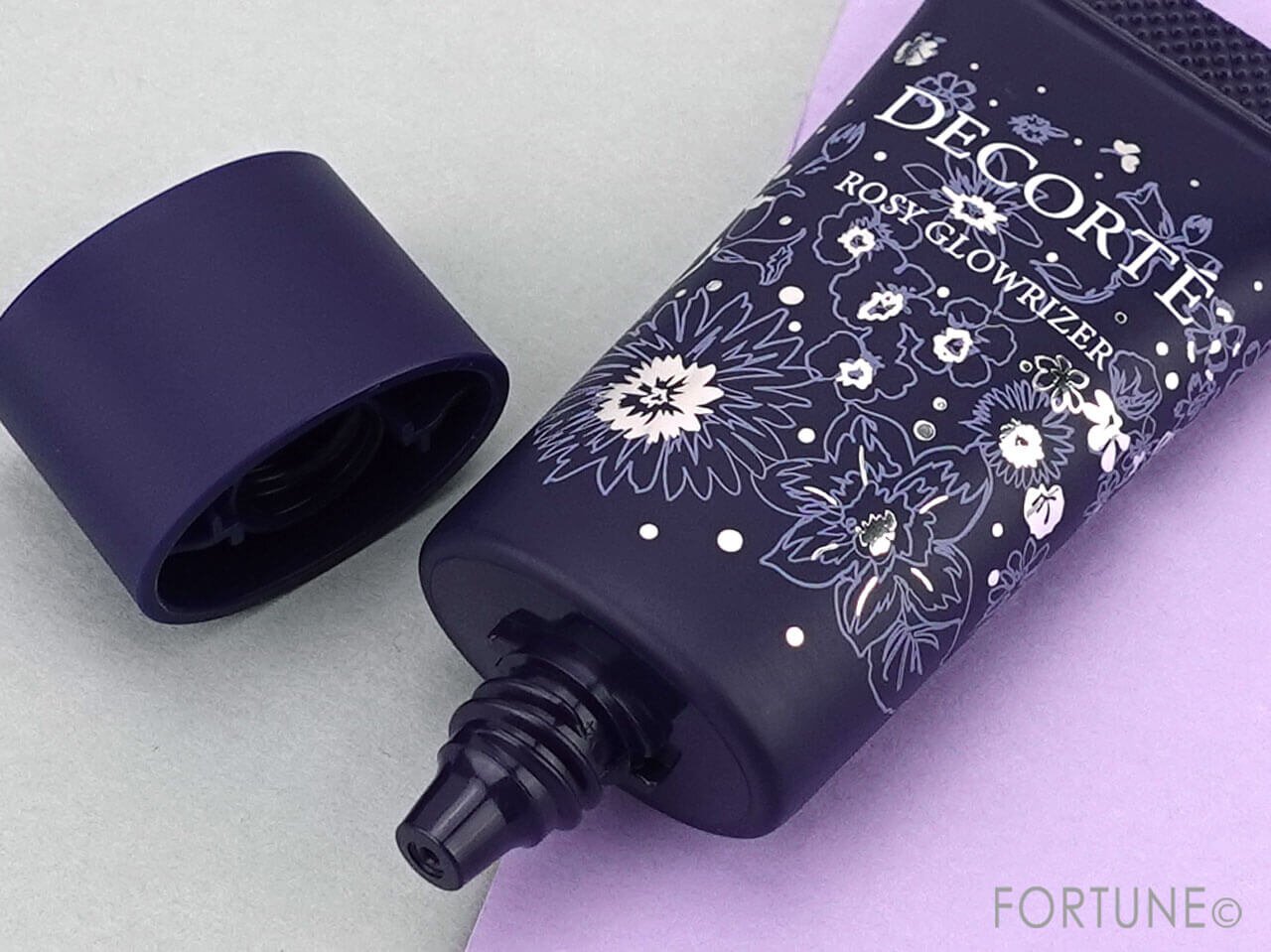 DECORTÉ（コスメデコルテ）　クリスマスコフレ2023　『コスメデコルテ　ウィンターダズル コレクション』