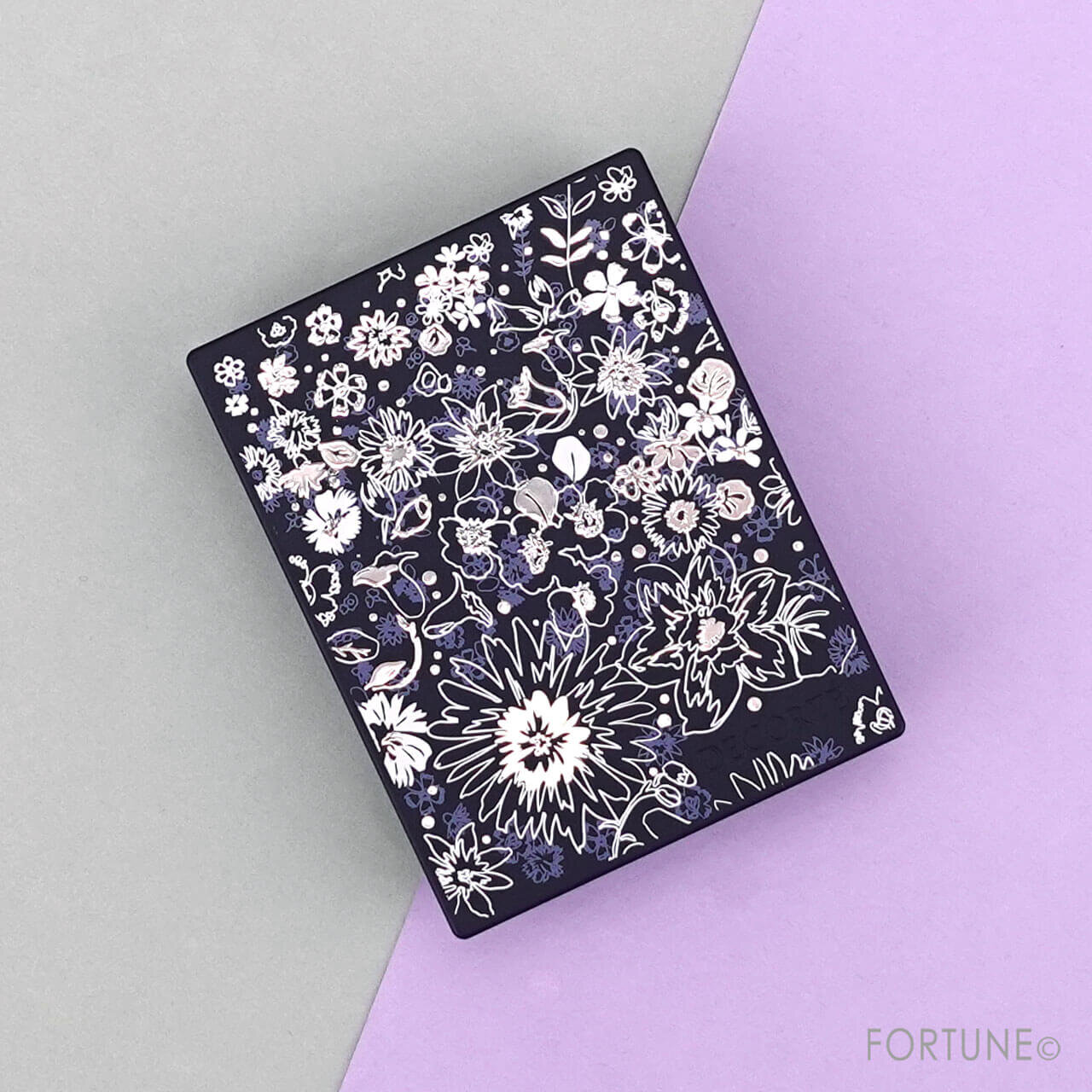 DECORTÉ（コスメデコルテ）　クリスマスコフレ2023　『コスメデコルテ　ウィンターダズル コレクション』