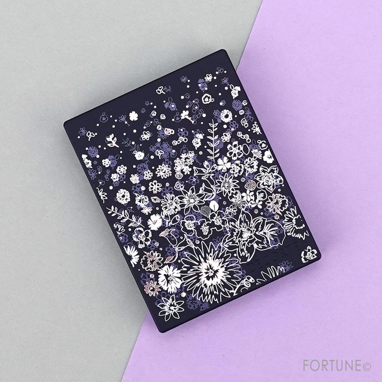 DECORTÉ（コスメデコルテ）　クリスマスコフレ2023　『コスメデコルテ　ウィンターダズル コレクション』