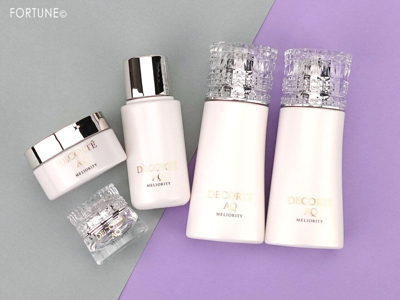 DECORTÉ（コスメデコルテ）　クリスマスコフレ2023　『コスメデコルテ　アドベント カレンダー 2023』