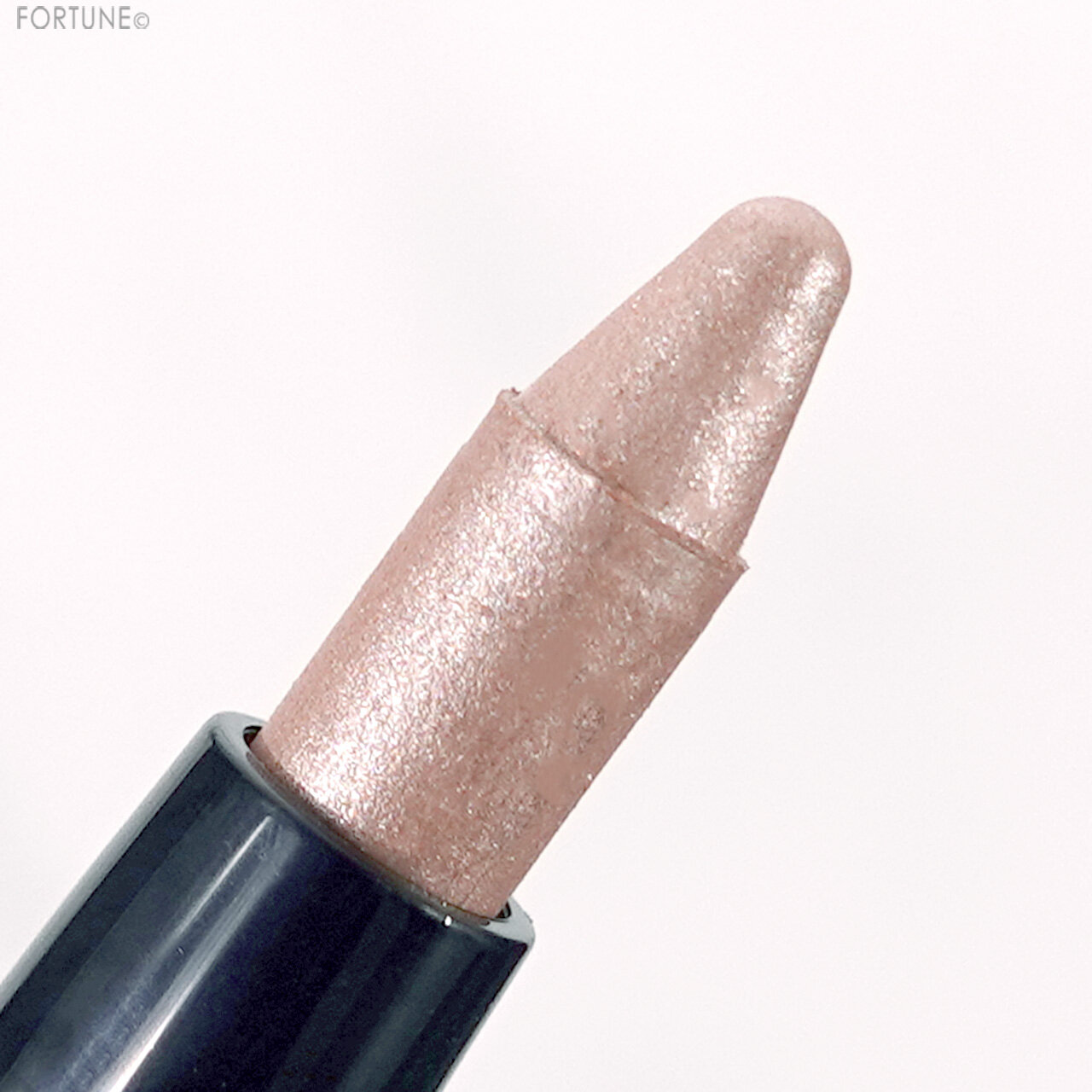 &be（アンドビー）　『&be スティックアイシャドウ』