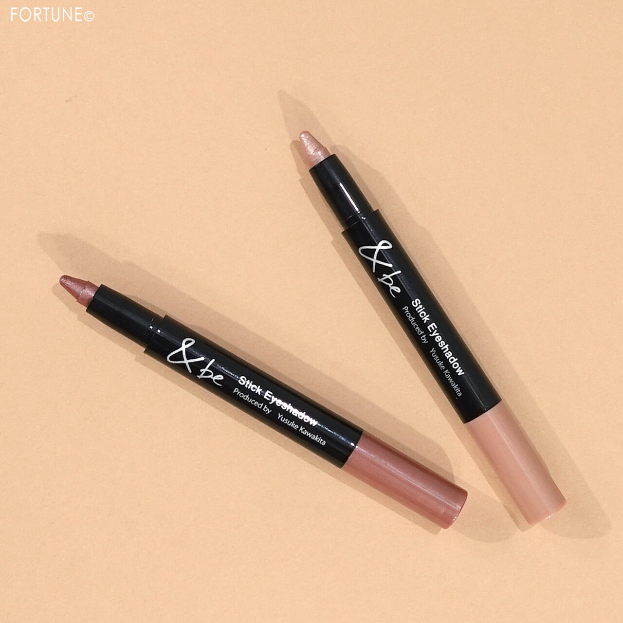 &be（アンドビー）　『&be スティックアイシャドウ』