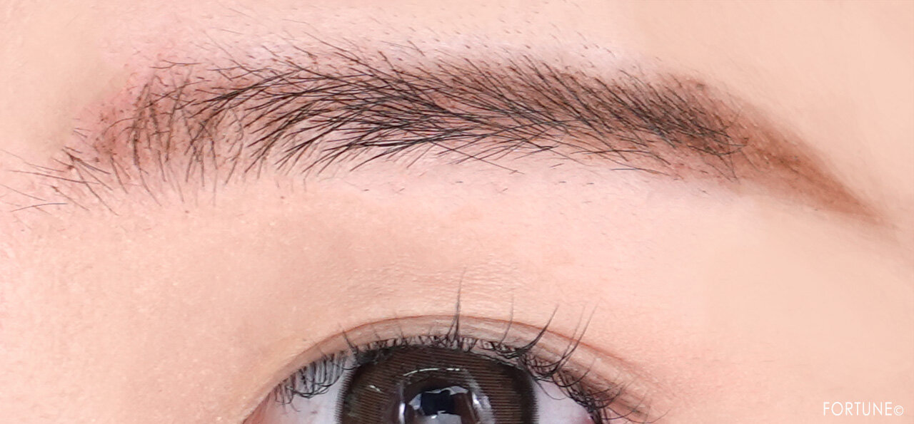 &be（アンドビー）　『&be リキッドアイブロウ』