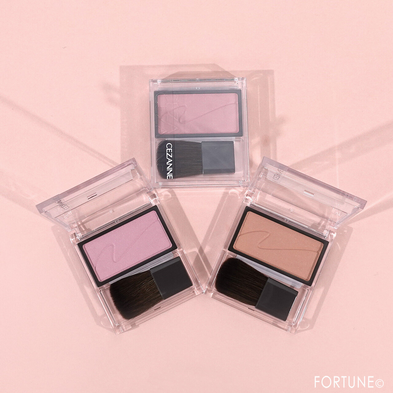 CEZANNE（セザンヌ）　『セザンヌ チークブラッシュ』