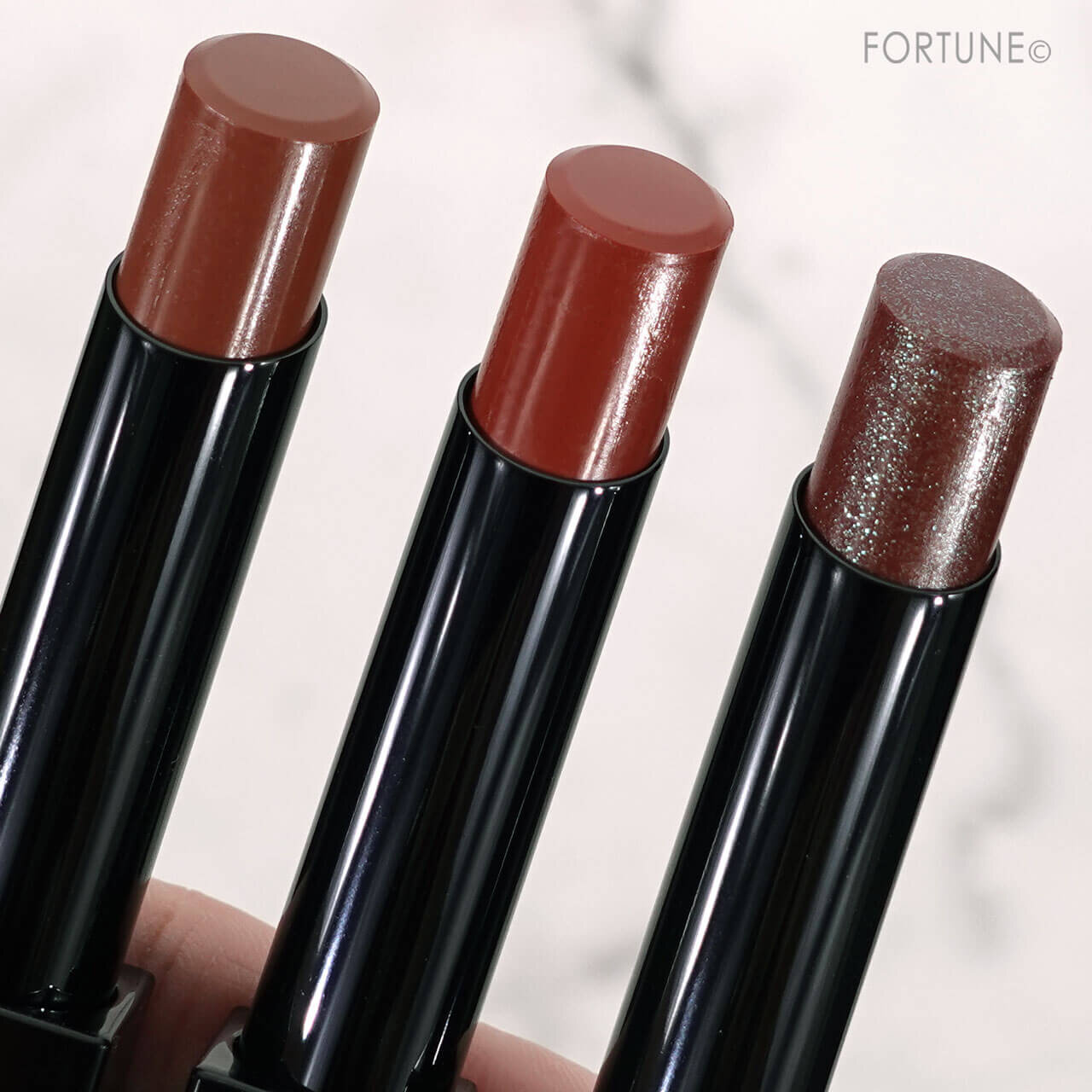 KATE（ケイト）　2023年冬新作コスメ　『ケイト　リップモンスター』