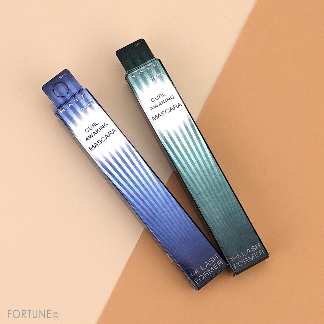 KATE（ケイト）　『ケイト　カールアウェイキングマスカラ（カラータイプ）』