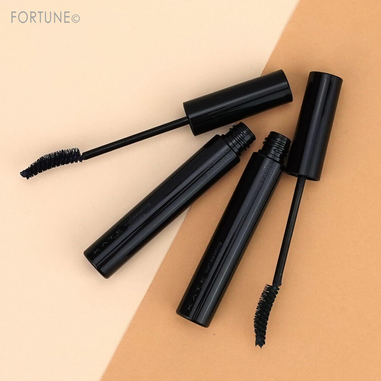 KATE（ケイト）　『ケイト　カールアウェイキングマスカラ（カラータイプ）』