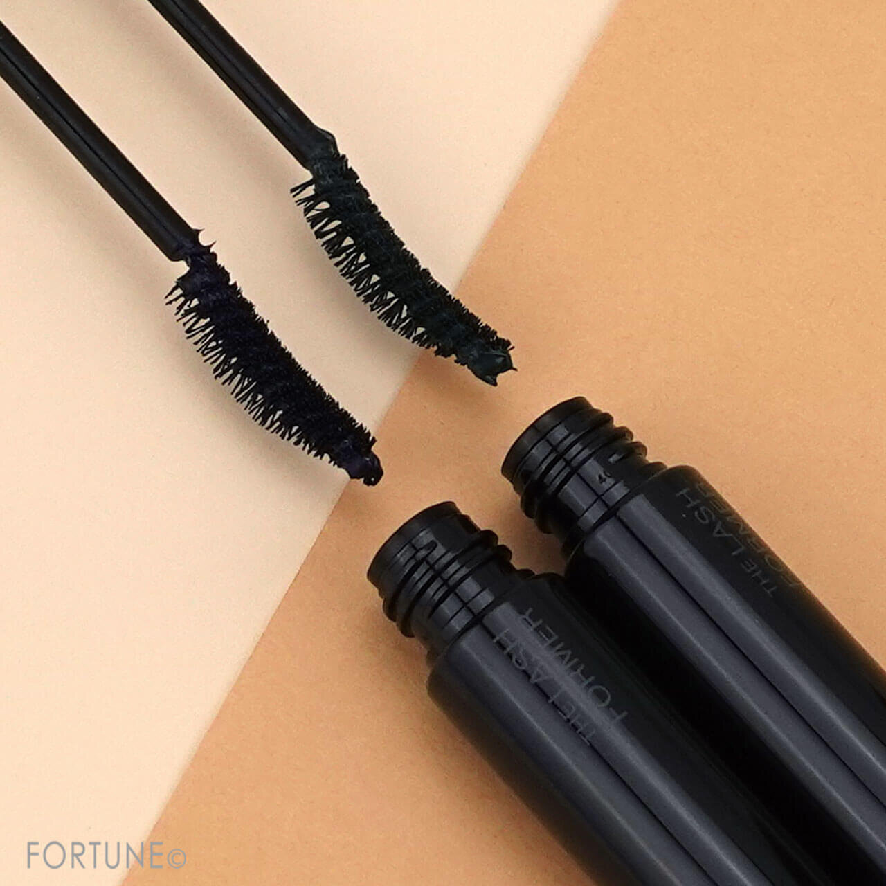 KATE（ケイト）　『ケイト　カールアウェイキングマスカラ（カラータイプ）』