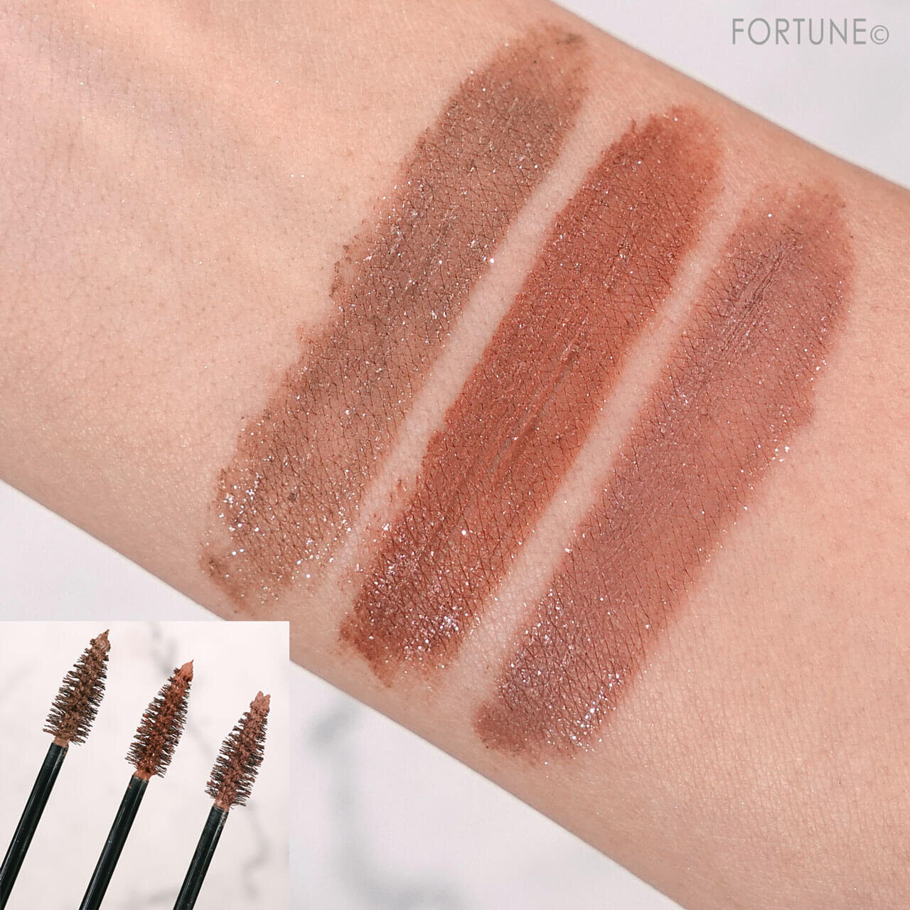 KATE（ケイト）　『ケイト　３ＤアイブロウカラーＮ（グリッター）』