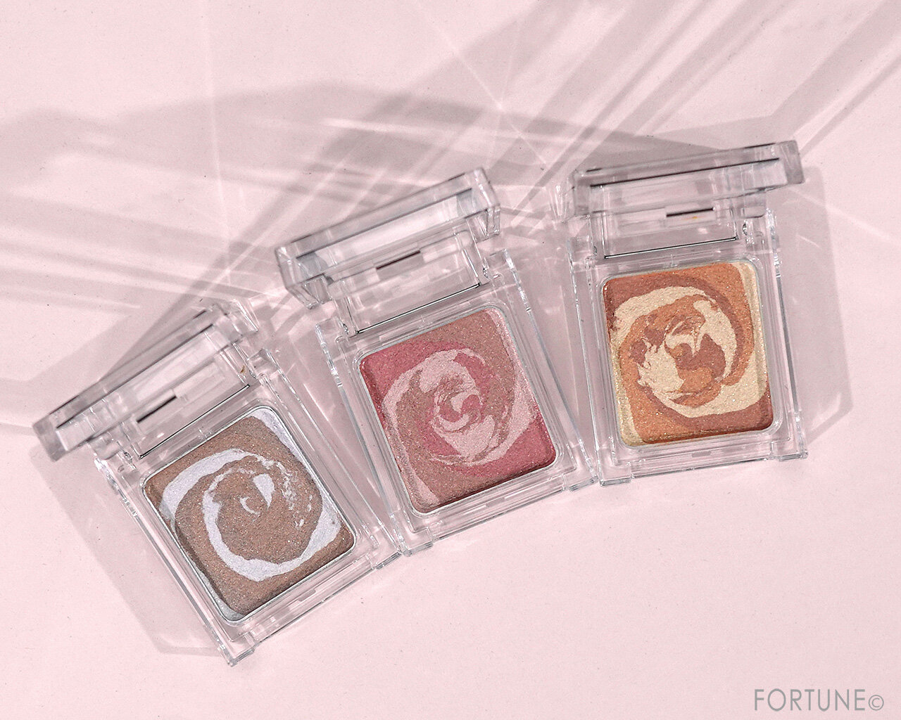 KATE（ケイト）｜ザ　アイカラー（マーブルインク）