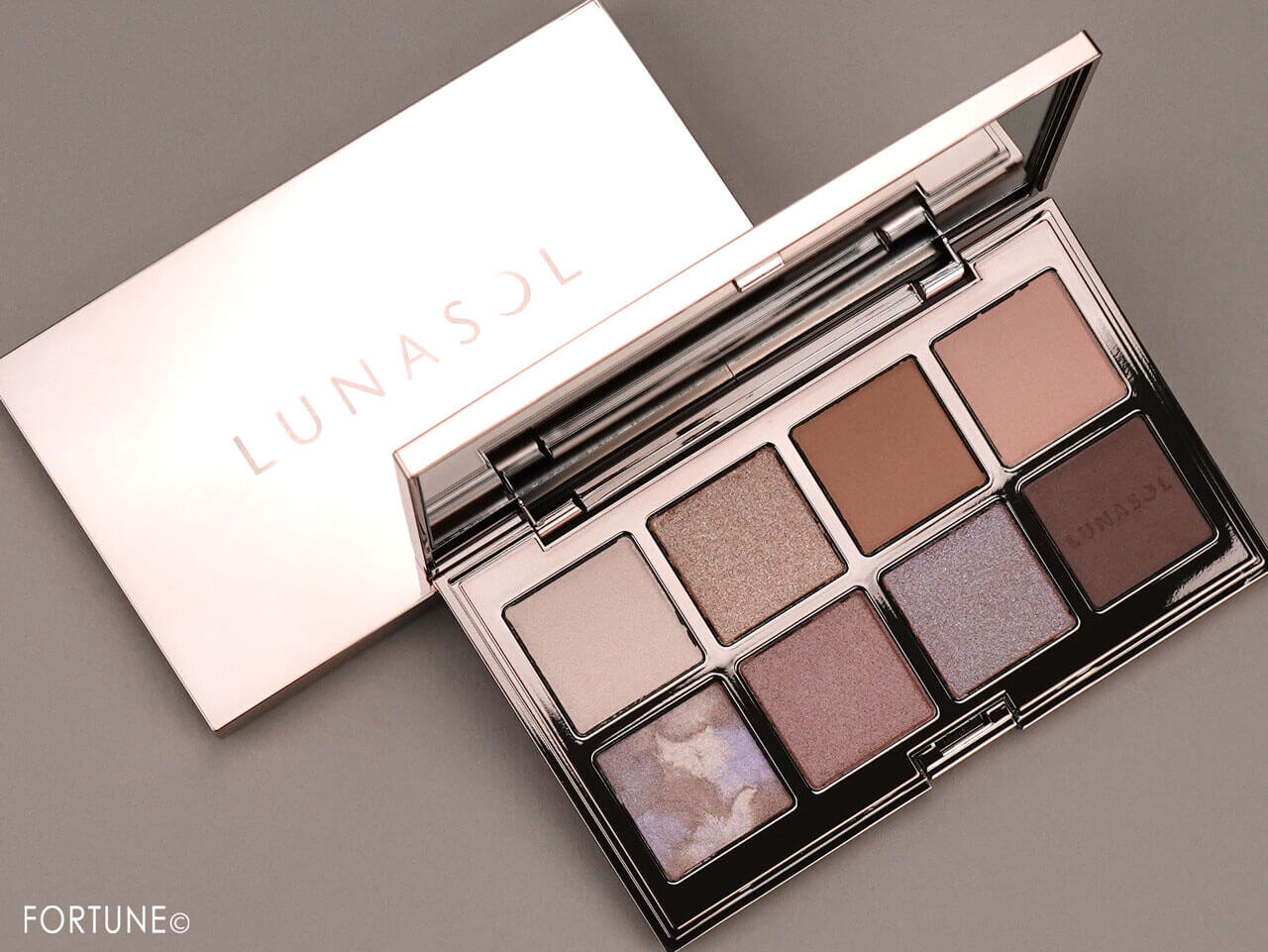 LUNASOL（ルナソル）　アイカラーレーション 　スペシャルエディション　EX03 Beige Prism