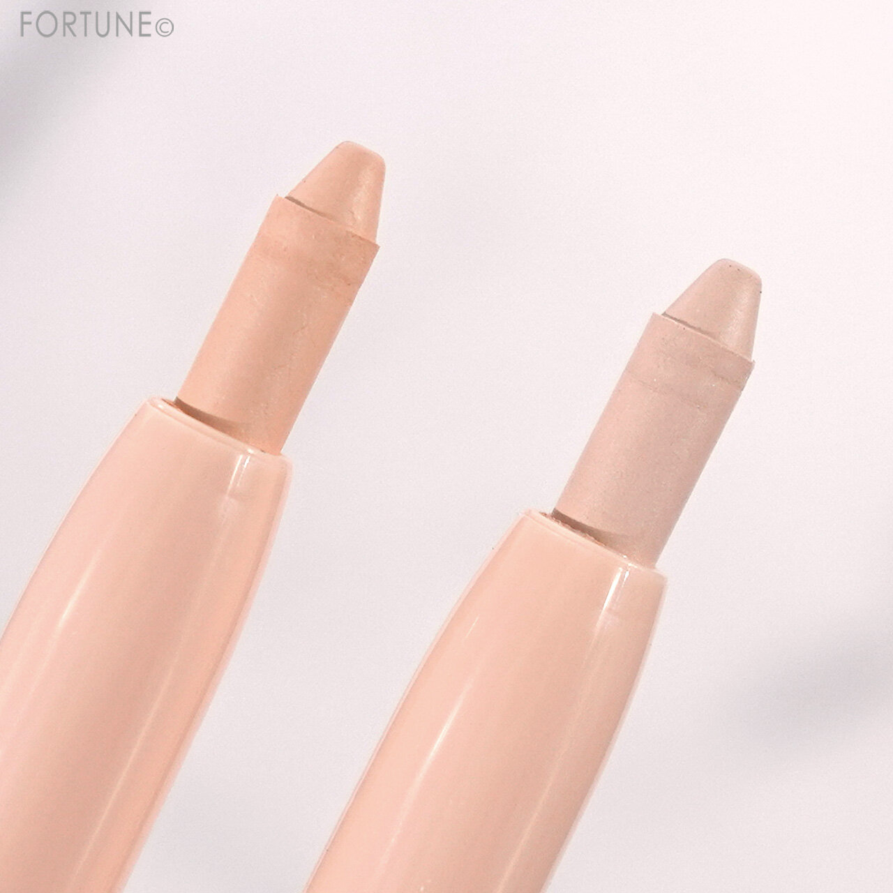 nobev（ノベブ）　『ノベブ　アンダーアイコンシーラー』