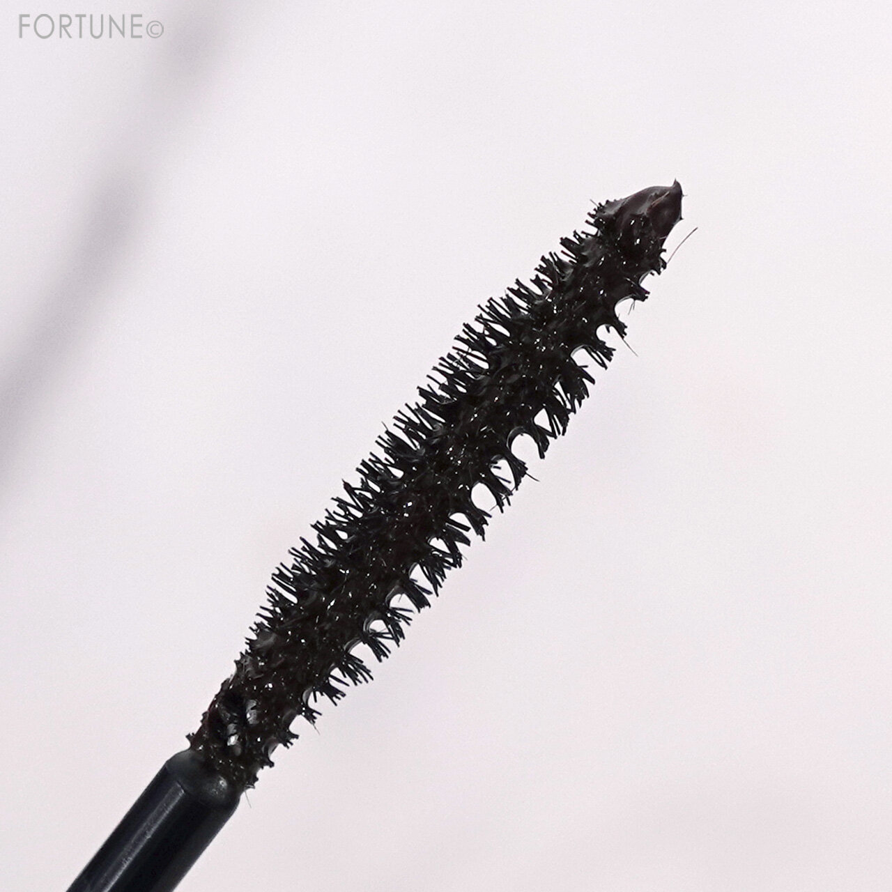 D-UP（ディーアップ）　『ディーアップ パーフェクトエクステンションマスカラ』　ピュアブラウン