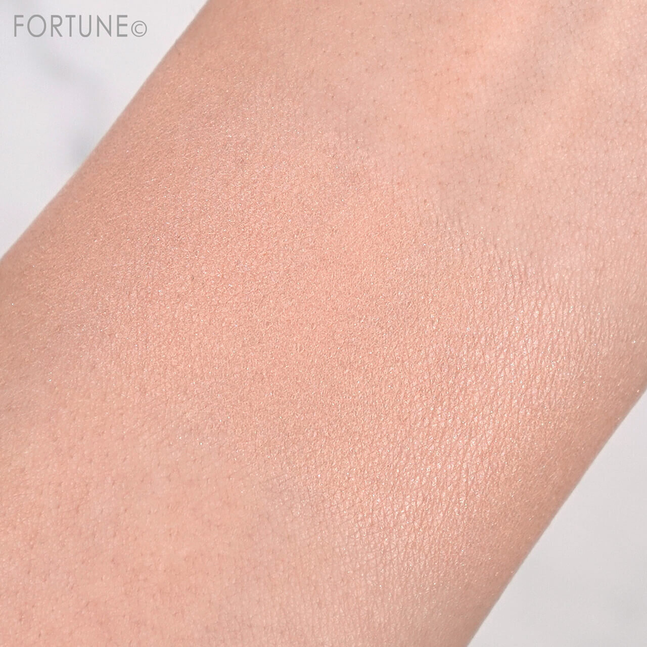 2024年最新　バレンタインメイク　チーク