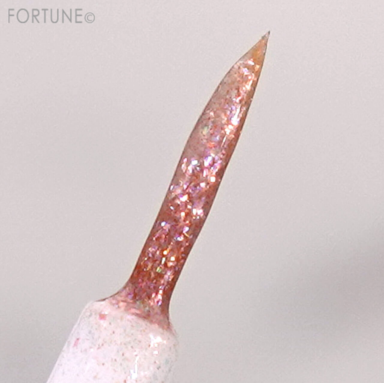 CEZANNE（セザンヌ）　『セザンヌ グロウリキッドライナー』　30 ハートフィズ