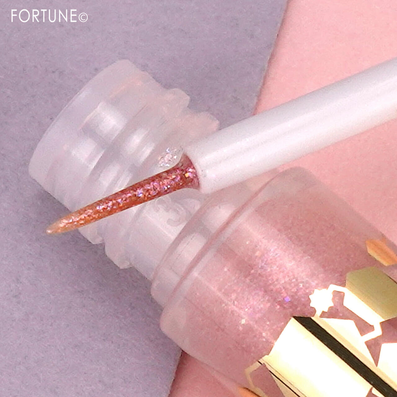 CEZANNE（セザンヌ）　『セザンヌ グロウリキッドライナー』　30 ハートフィズ