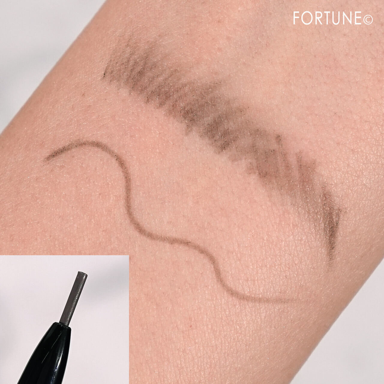 CEZANNE（セザンヌ）　『セザンヌ 超細芯アイブロウ』　08 ビターグレージュ