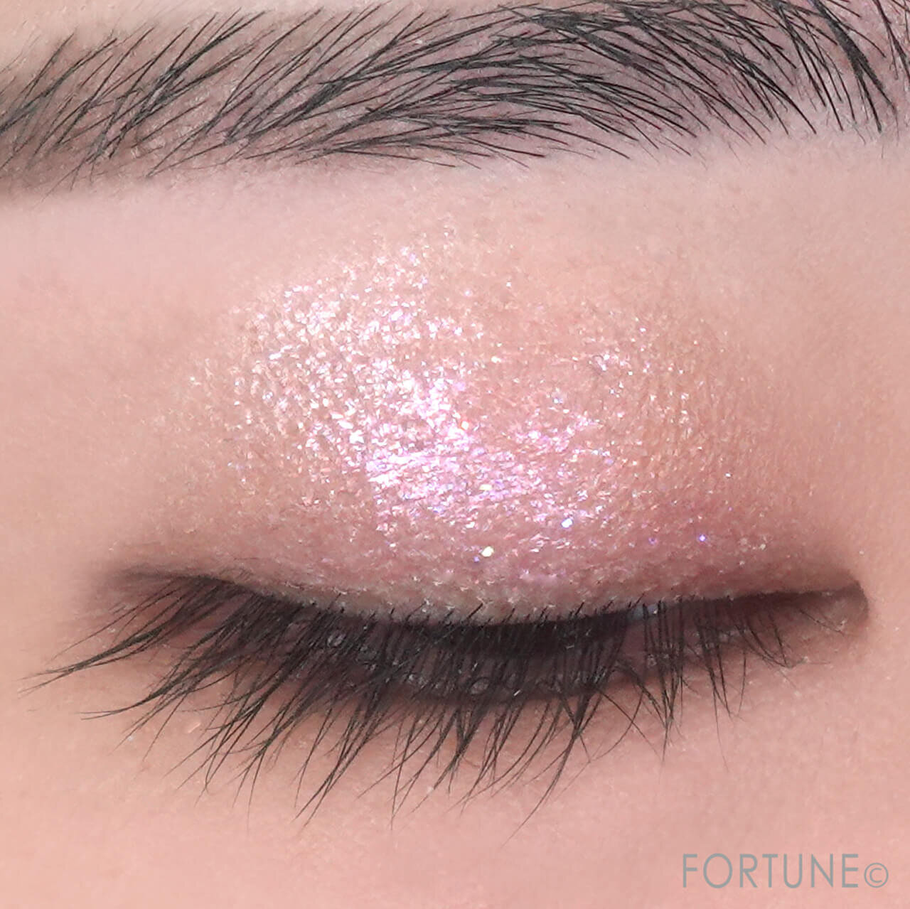 CEZANNE（セザンヌ）　『セザンヌ グロウリキッドライナー』　30 ハートフィズ