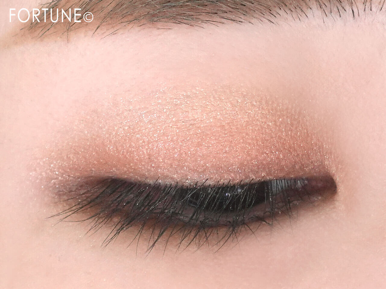 ちふれ　グラデーション アイシャドウ　使い方