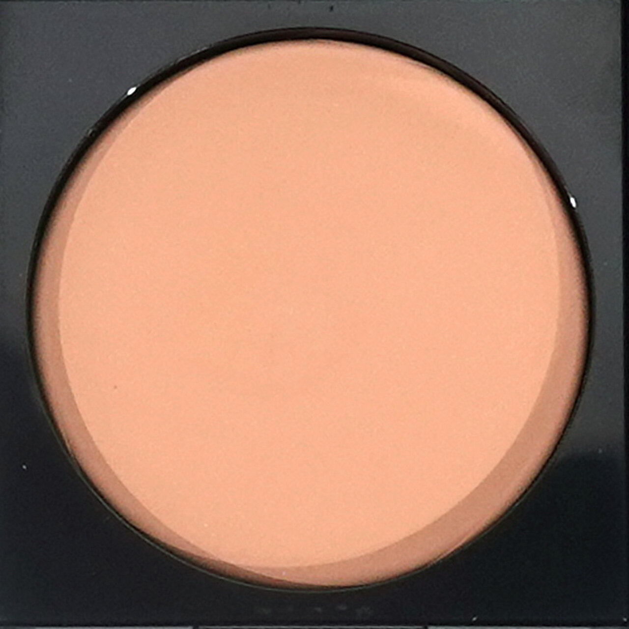 ADDICTION（アディクション）　『アディクション　スキンリフレクト　セッティングパウダー』001　Translucent Glow