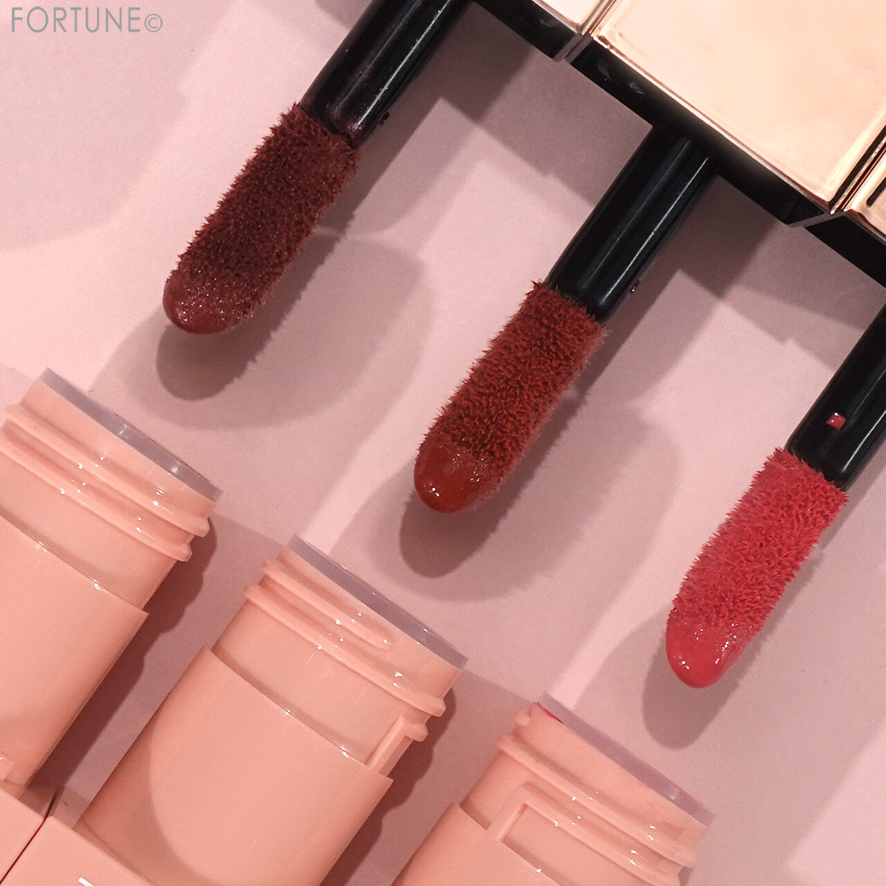 NARS（ナーズ）　『NARS アフターグロー リキッドブラッシュ』