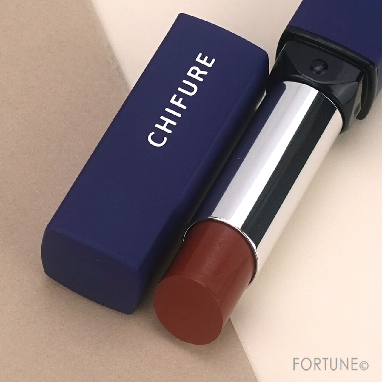 ちふれ　『ちふれ リップスティック Y』　751