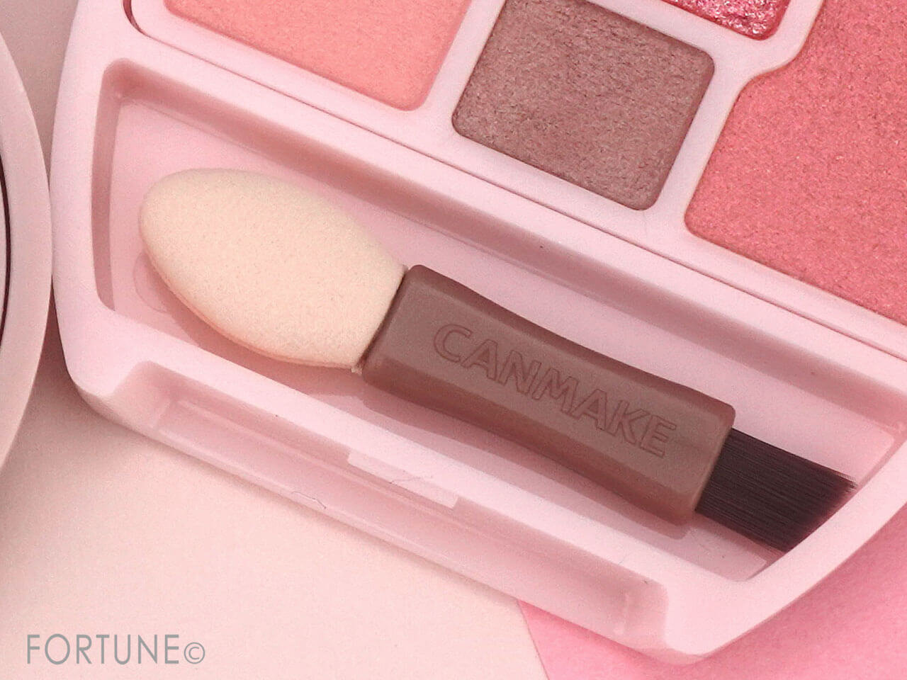 CANMAKE（キャンメイク）　プランぷくコーデアイズ　新色・限定色