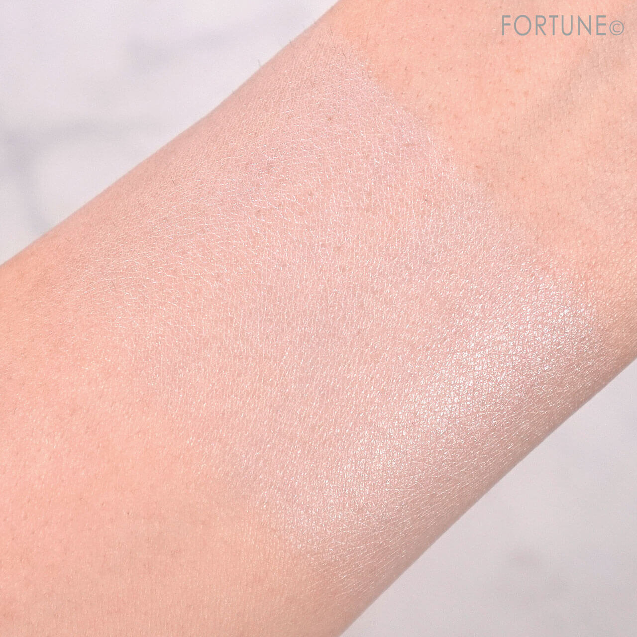 CANMAKE（キャンメイク）　マーメイドスキンジェルUV　C03