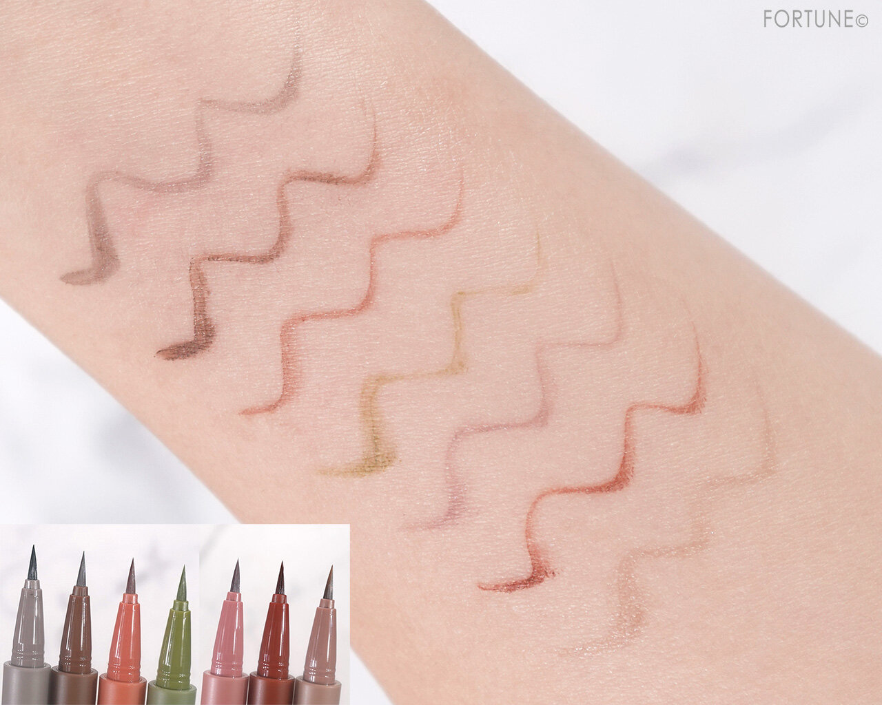 CathyDoll（キャシードール）　モンスーンアイライナー　スウォッチ