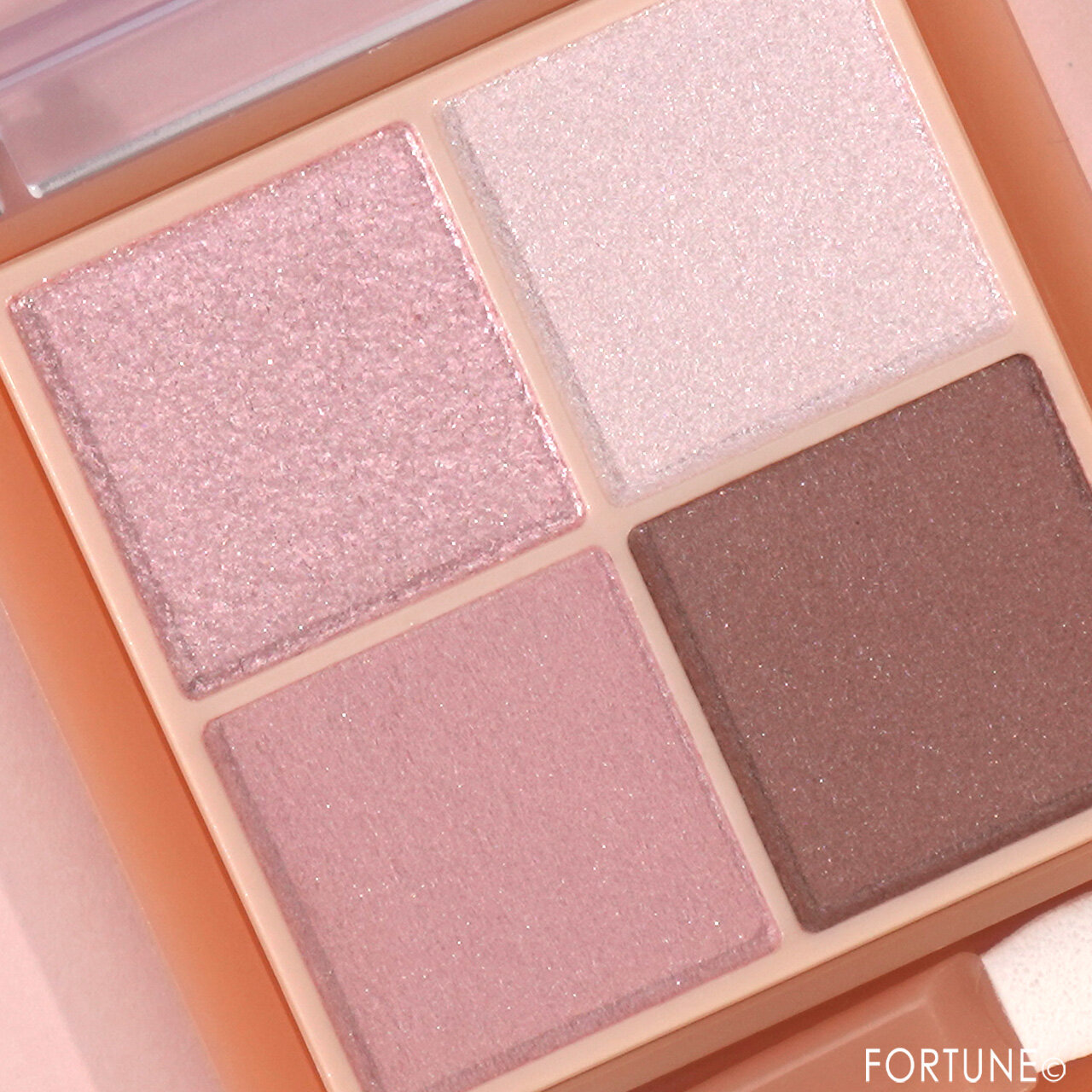 CEZANNE（セザンヌ）　『セザンヌ ベージュトーンアイシャドウ』　06