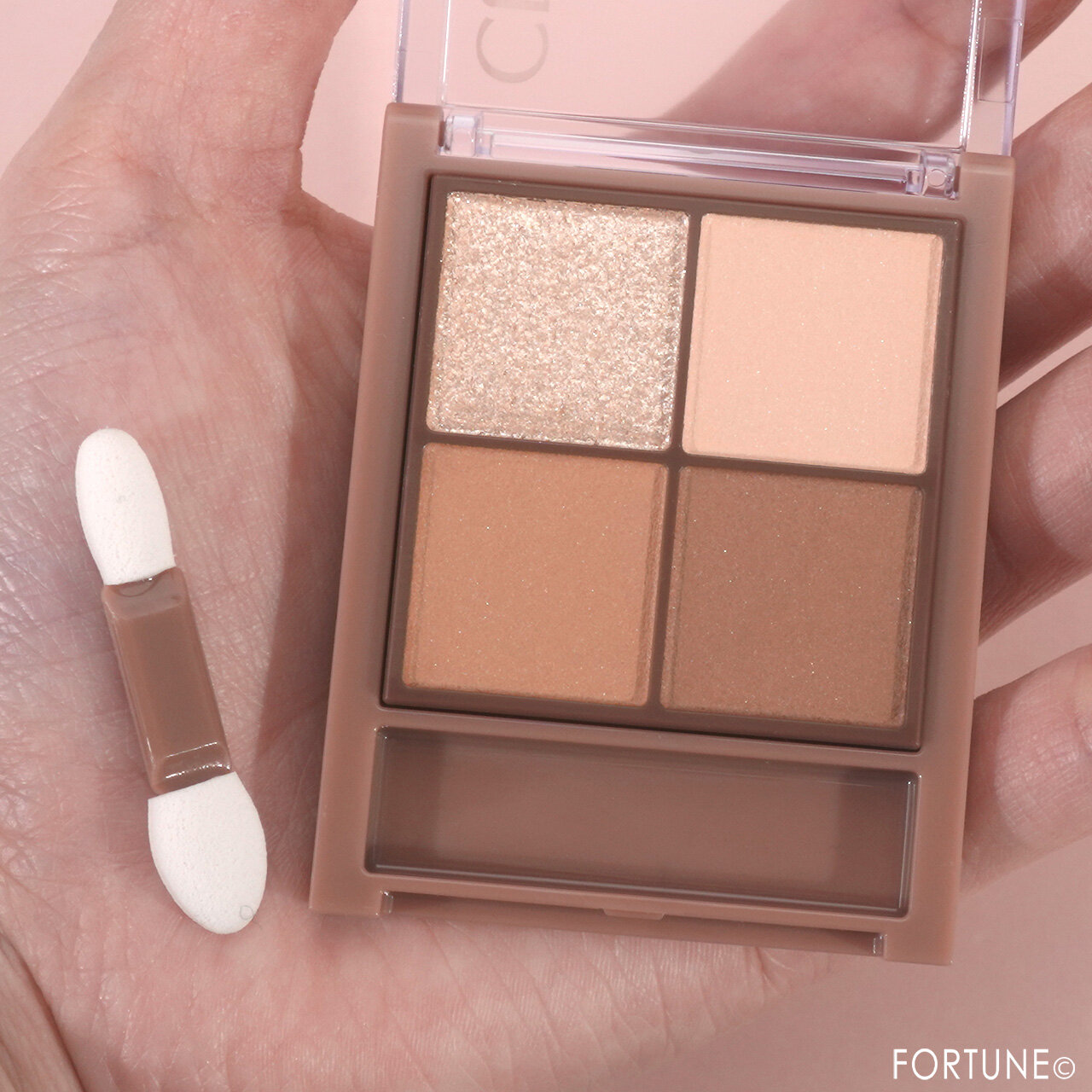 CEZANNE（セザンヌ）　『セザンヌ ビタートーンアイシャドウ』　03