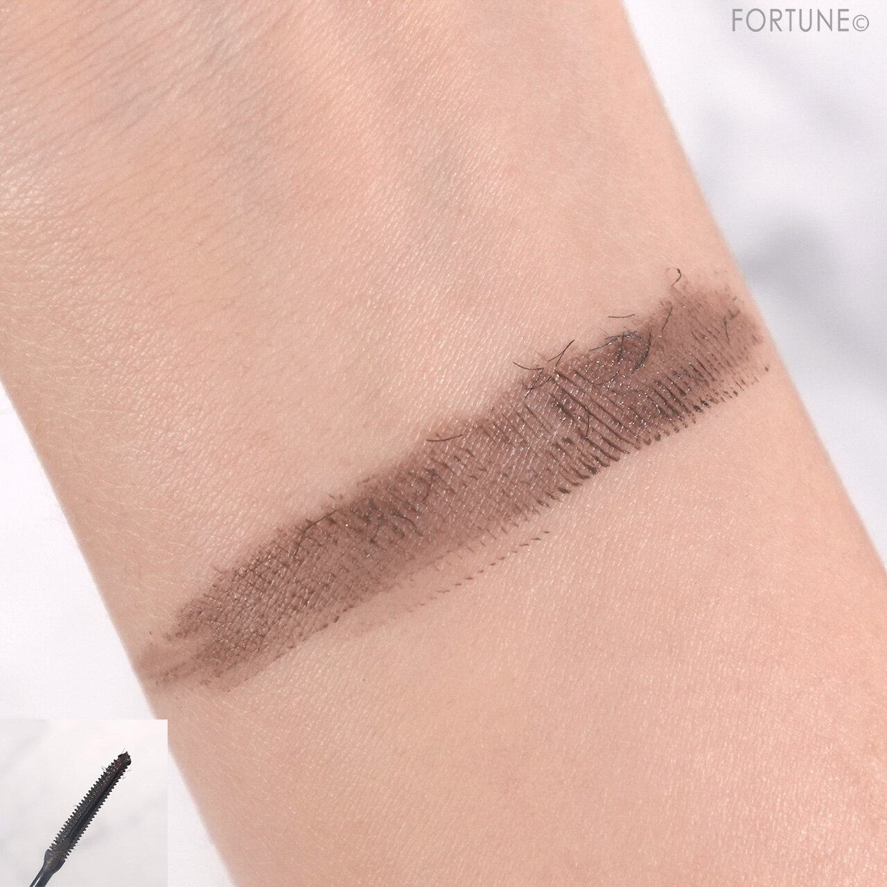 CEZANNE（セザンヌ）　『セザンヌ 耐久カールマスカラ』　04