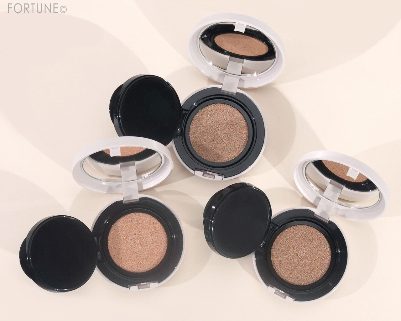 CEZANNE（セザンヌ）　『セザンヌ　シフォンフィットクッションファンデーション』