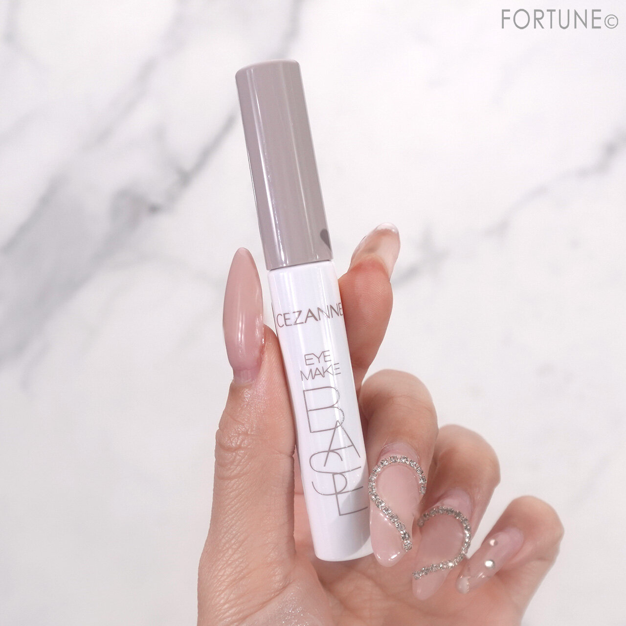CEZANNE（セザンヌ）　『セザンヌ アイメイクベース』