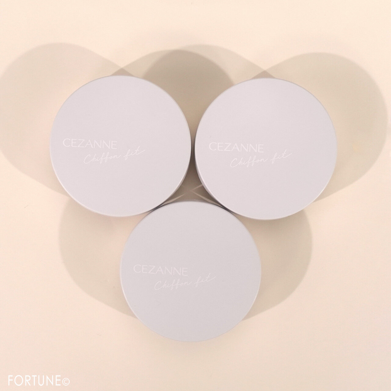 CEZANNE（セザンヌ）　『セザンヌ　シフォンフィットクッションファンデーション』