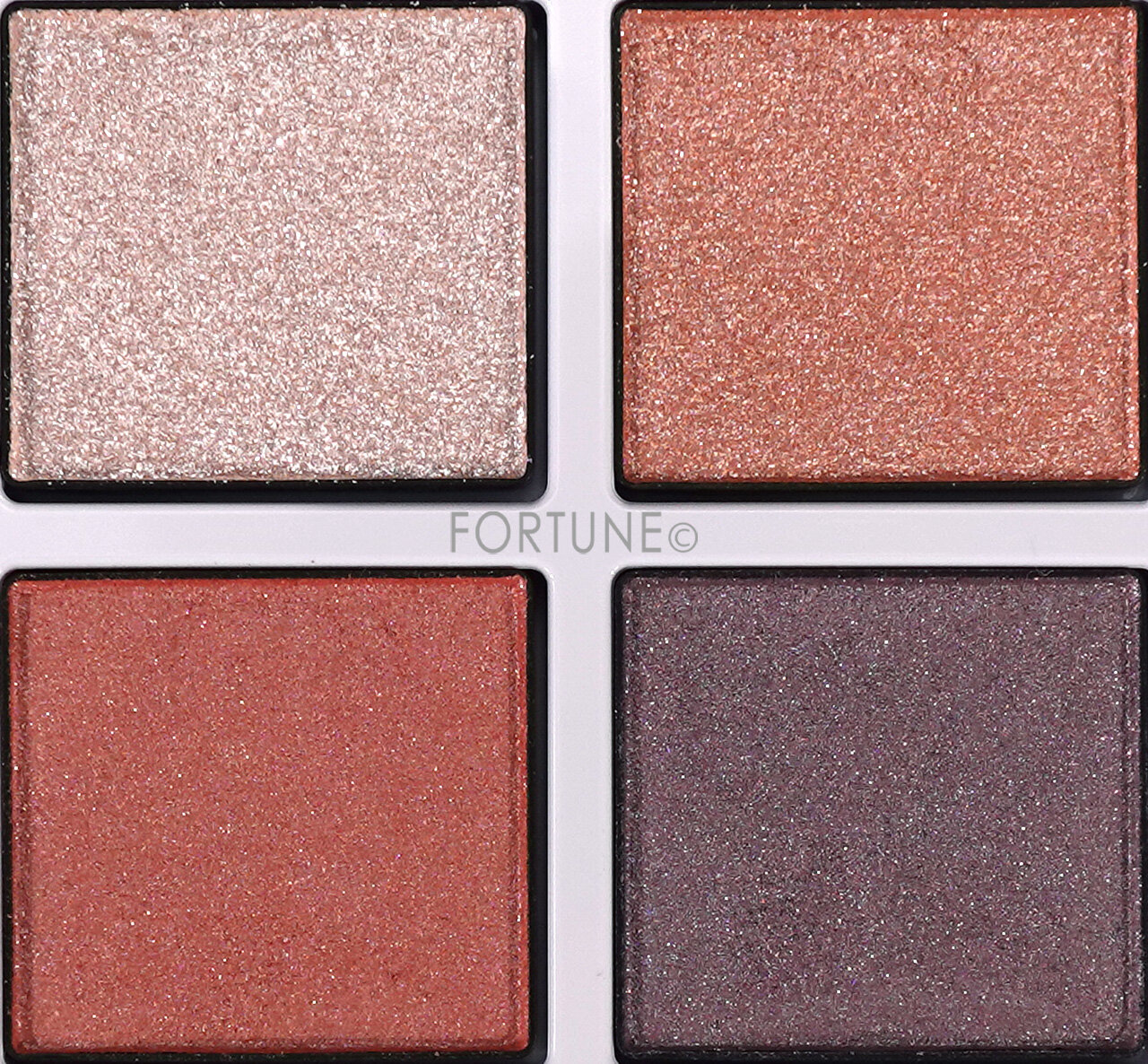 ADDICTION（アディクション）　『アディクション　ザ アイシャドウ パレット　“アウト オブ ユア シェル”』　102 Sunrise Tide 