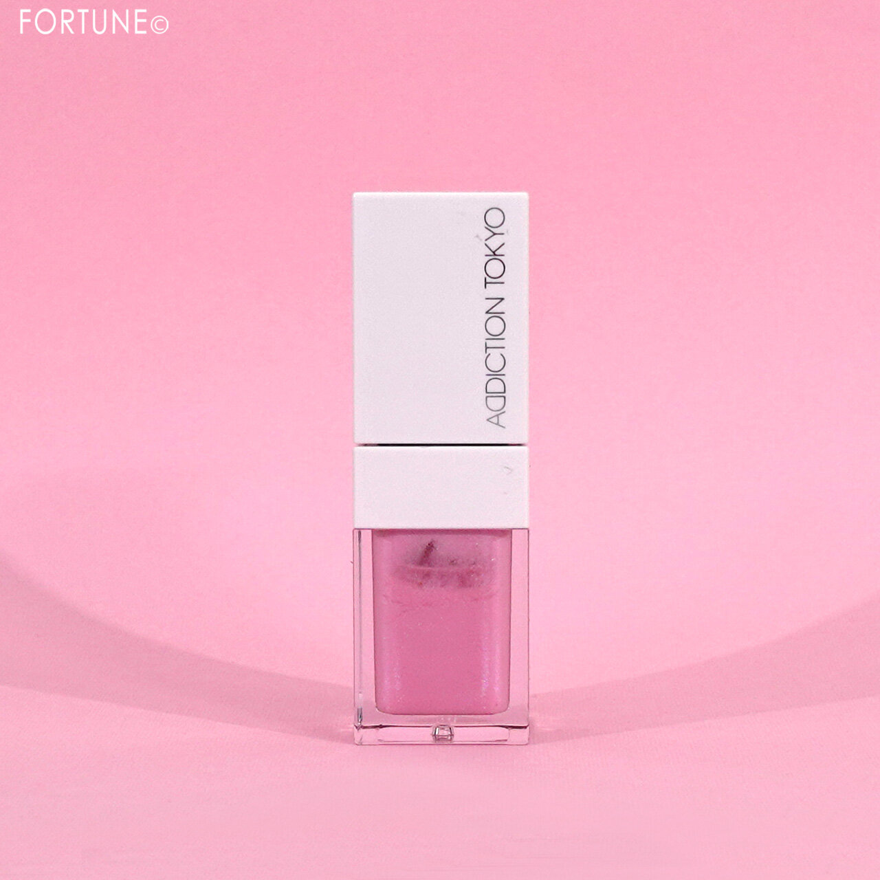 ADDICTION（アディクション）　『アディクション　リップ オイル ティント　“アウト オブ ユア シェル”』　102 Hopeful