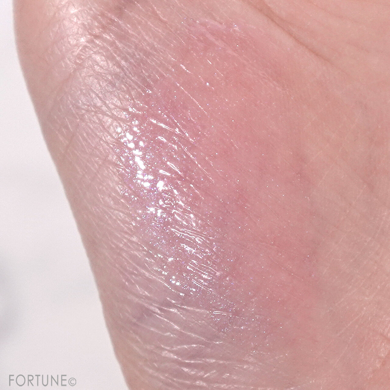 ADDICTION（アディクション）　『アディクション　リップ オイル ティント　“アウト オブ ユア シェル”』　102 Hopeful