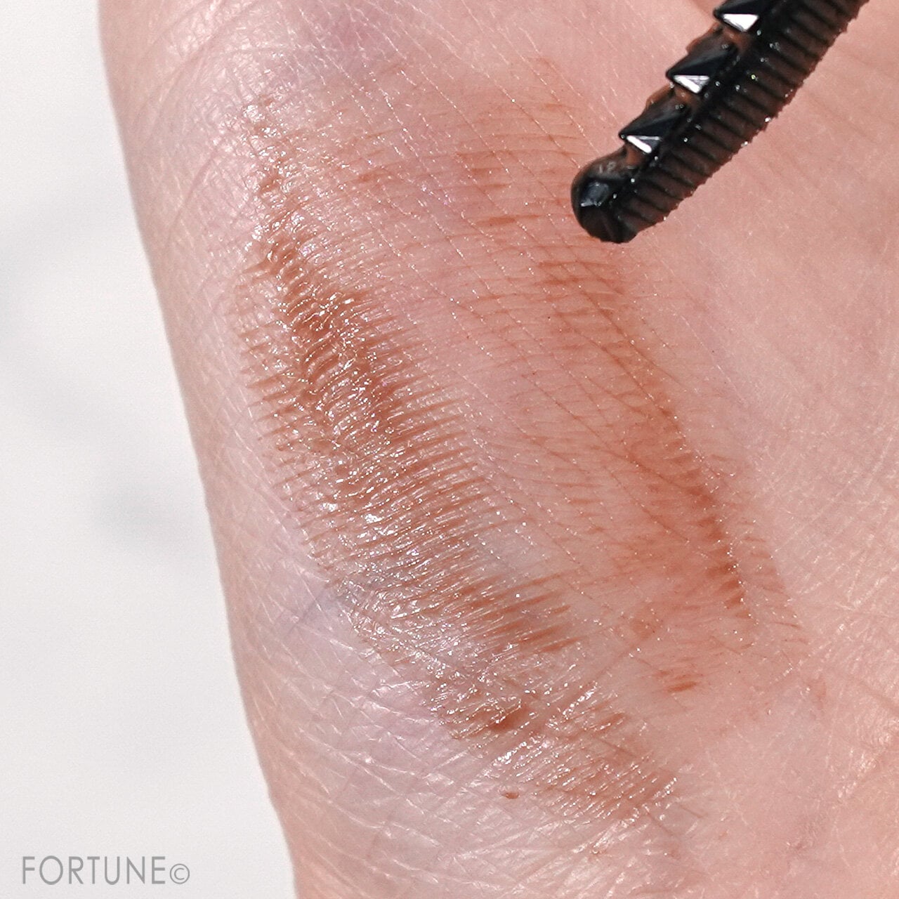 ettusais（エテュセ）　エテュセ アイエディション（ラッシュトップコート）　02 ラスターブラウン