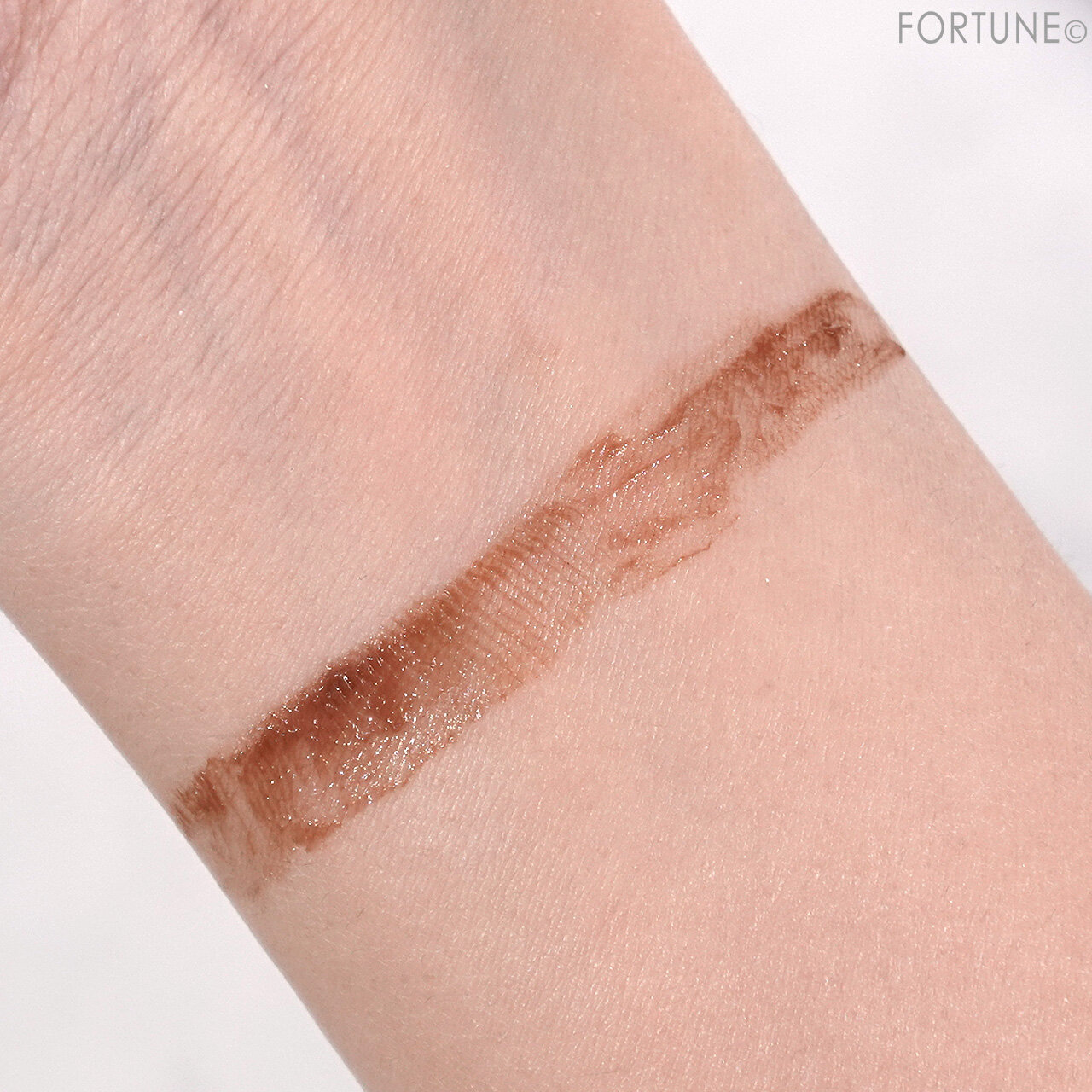 ettusais（エテュセ）　エテュセ アイエディション（ラッシュトップコート）　02 ラスターブラウン