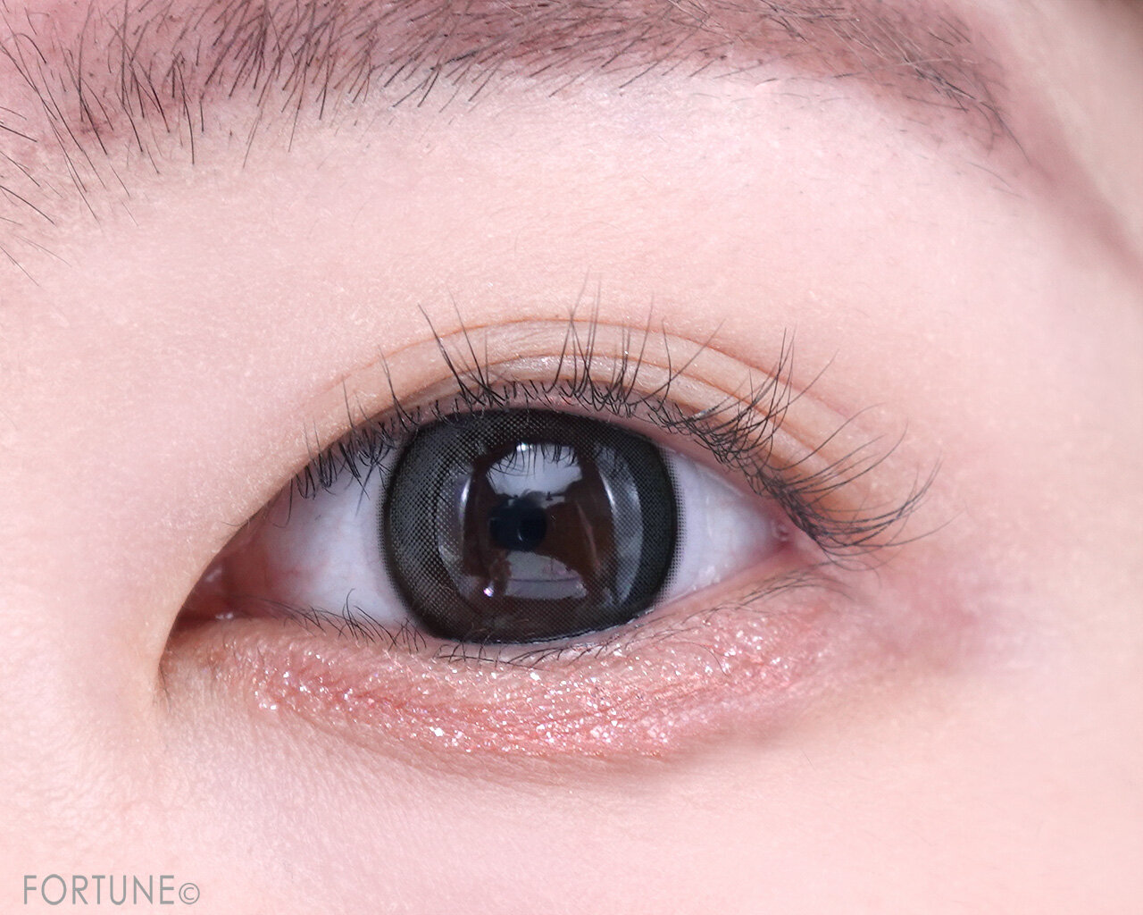 ettusais（エテュセ）　エテュセ アイエディション（グリッターライナー）　うさぎピンク