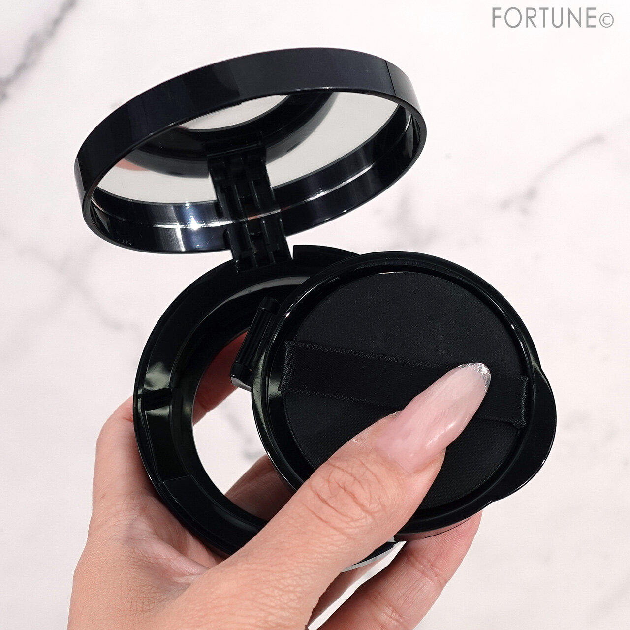 KATE（ケイト）　『ケイト　カラー＆カバークッション』　