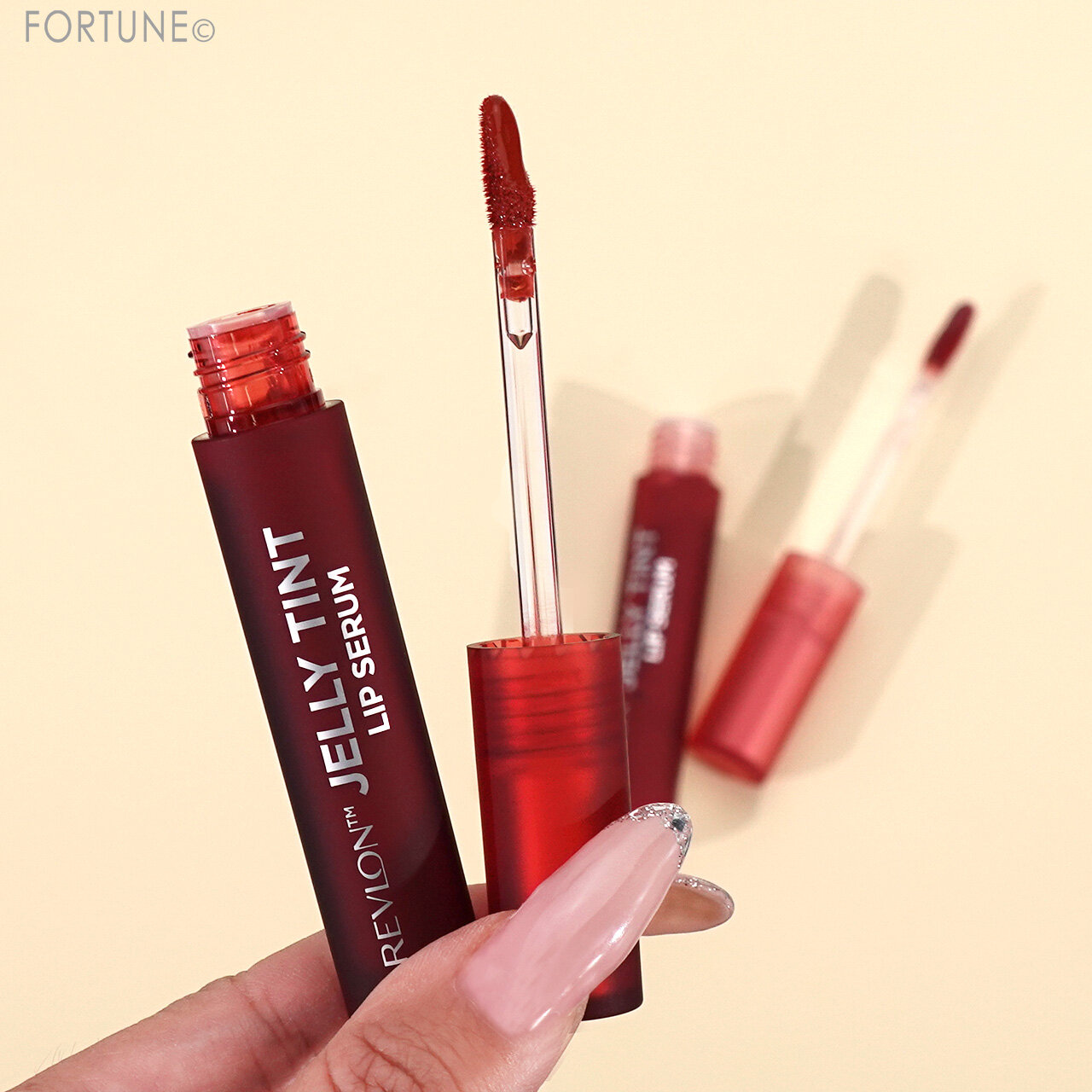 REVLON（レブロン）　『レブロン ジェリー ティント リップ セラム』