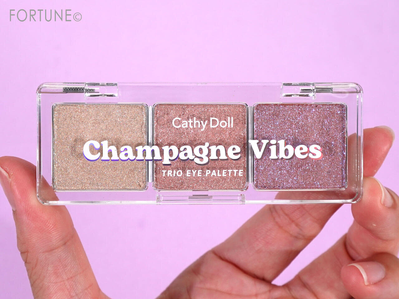 Cathy Doll（キャシードール）　シアーアラウンド トリオ アイシャドウパレット　コラボ限定色