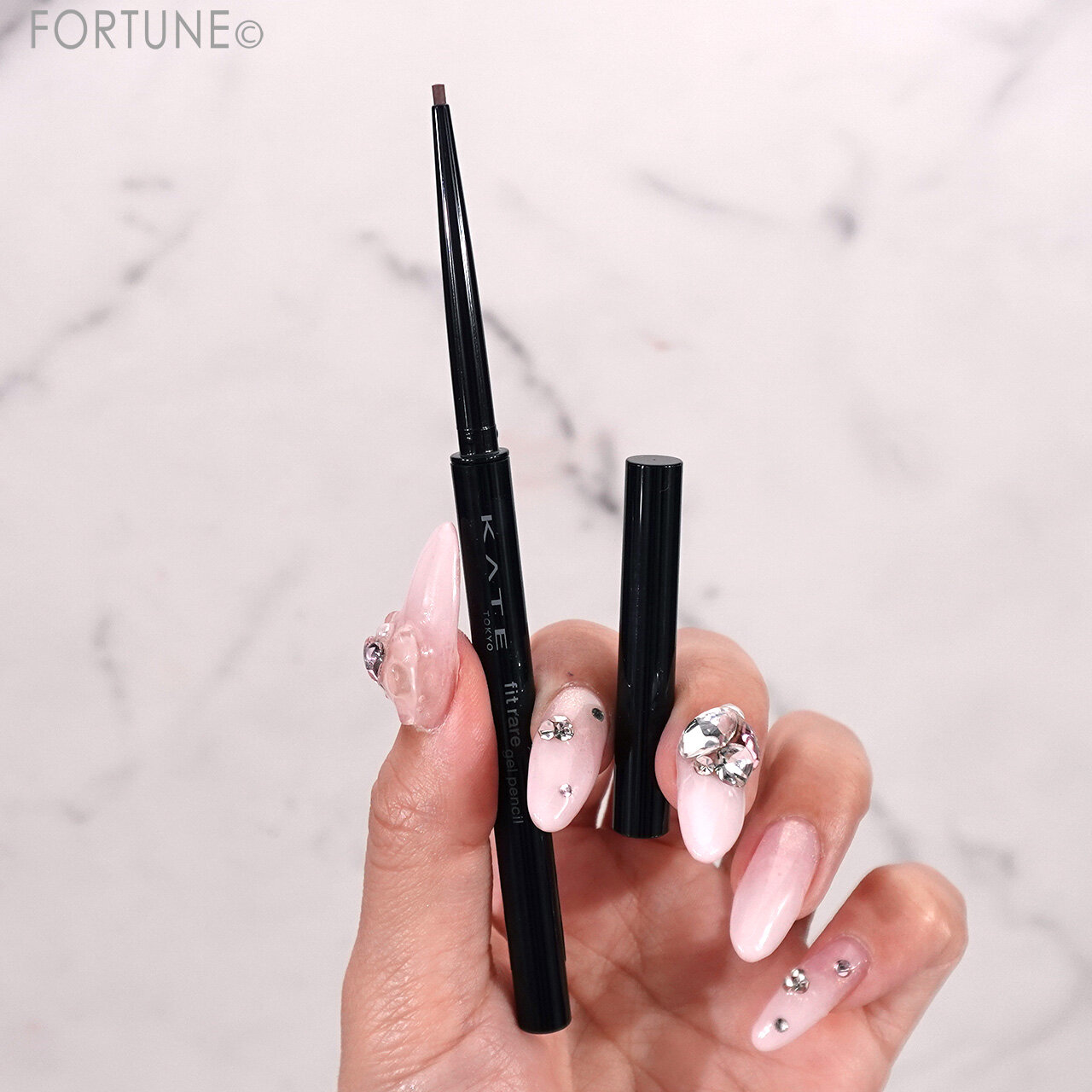 KATE（ケイト）　『ケイト　レアフィットジェルペンシルN』　