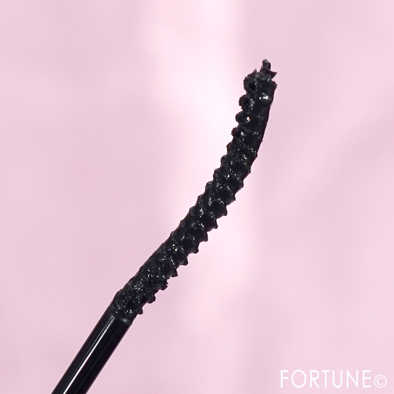 CEZANNE（セザンヌ）　『セザンヌ　耐久カールスリムマスカラ』