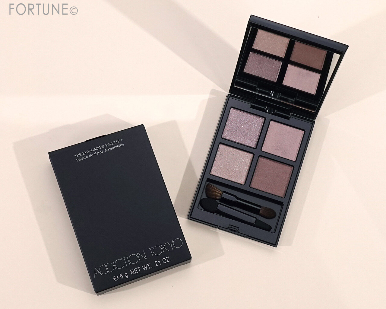 ADDICTION（アディクション）　『アディクション　ザ アイシャドウ パレット +』