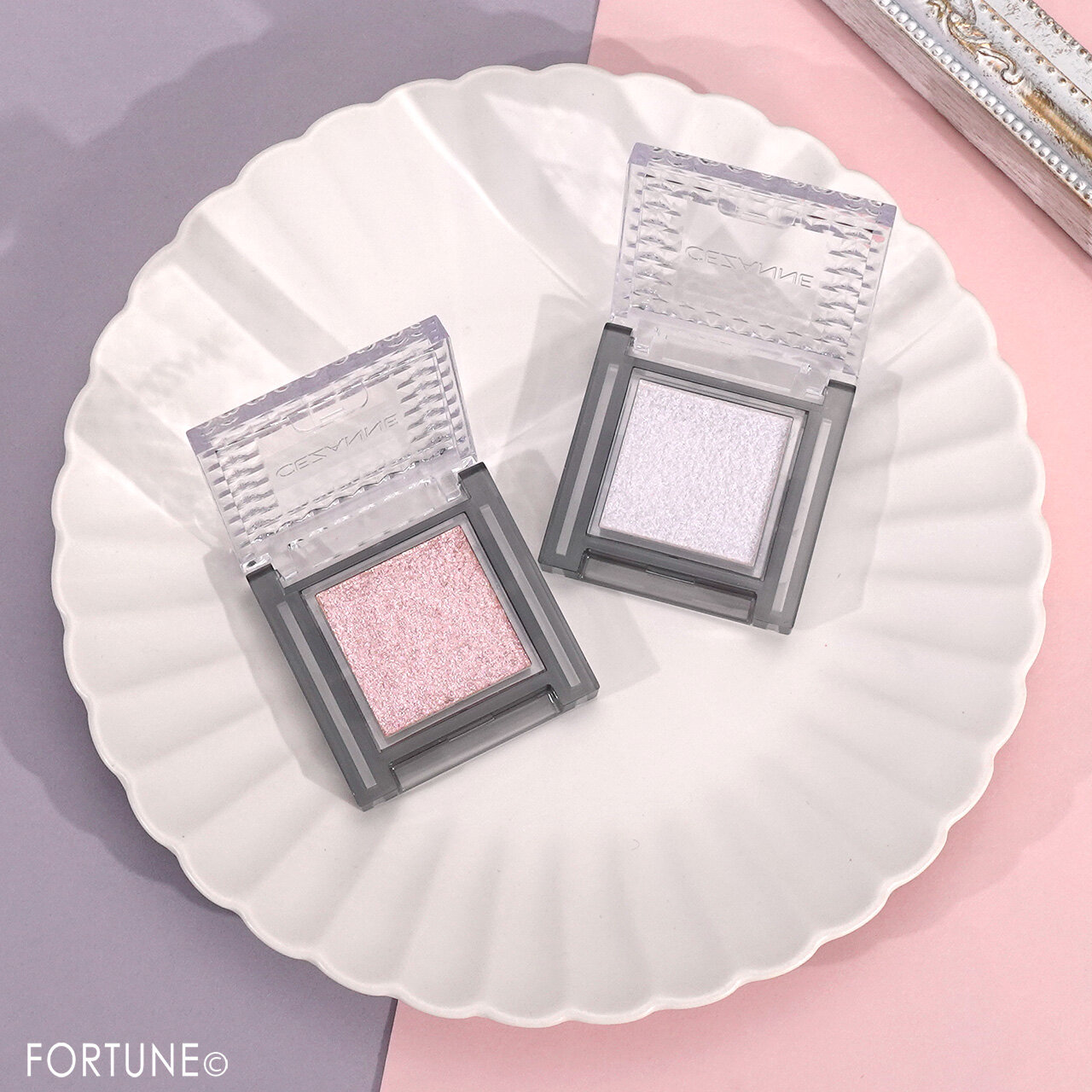 CEZANNE（セザンヌ）　『セザンヌ　シングルシャイニーアイシャドウ』