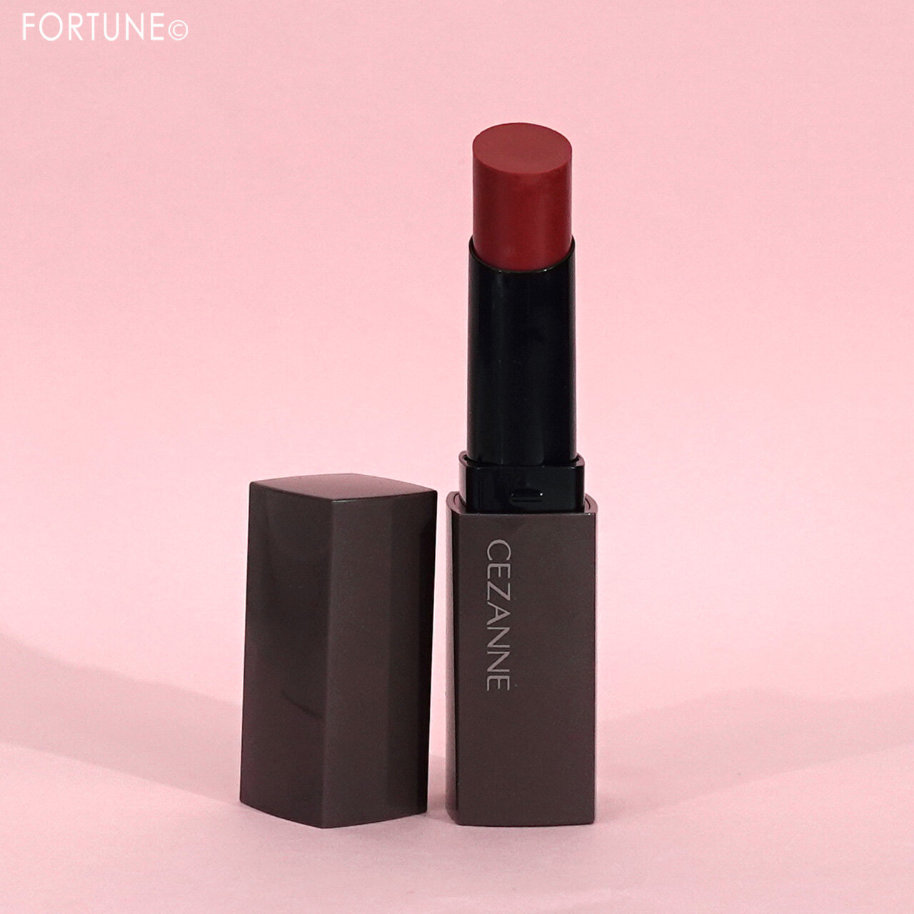 CEZANNE（セザンヌ）　『セザンヌ　リップカラーシールド』　